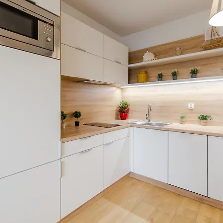 Feniks 2 By Jantar * Kołobrzeg